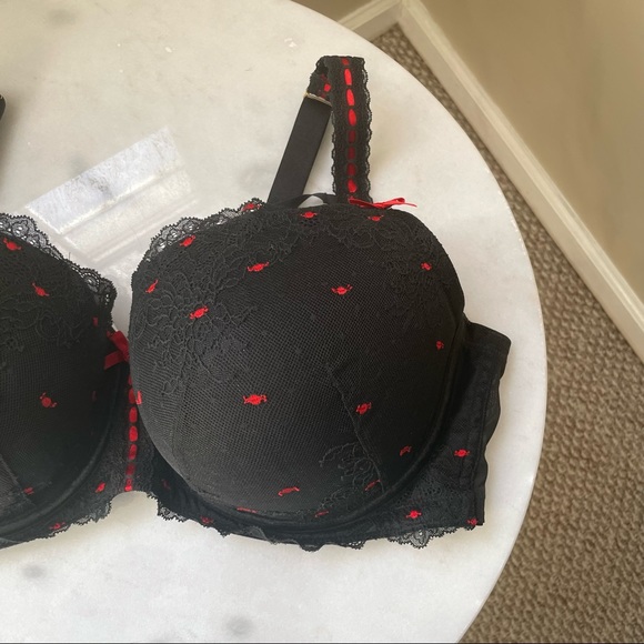 Valentines Day Cacique Boost Balconette Black Red Bra Size 44D - Picture 7 of 7